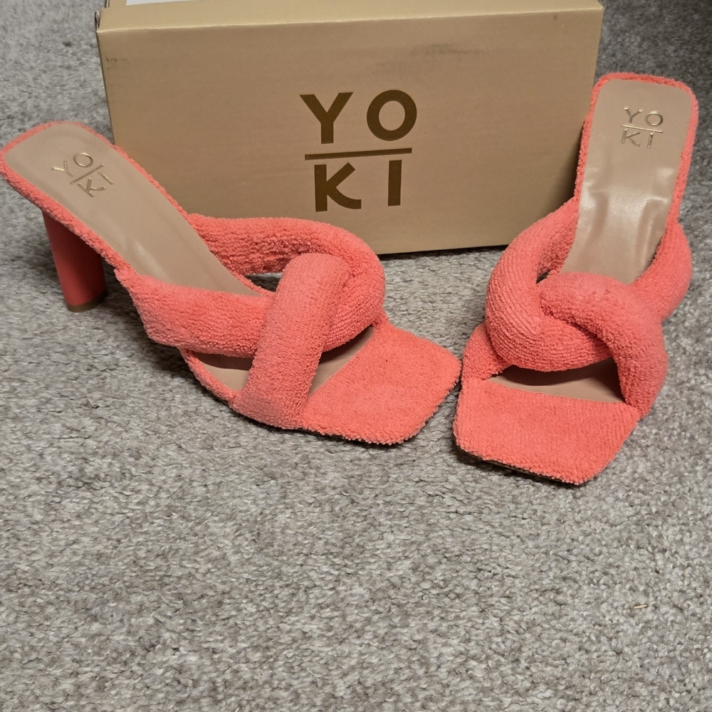 Brand New Fuschia Pink slippers mule sandals Heel size 10